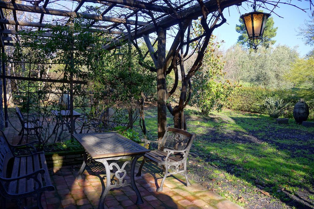 Bed And Breakfast Il Glicine Piedimonte Etneo Buitenkant foto