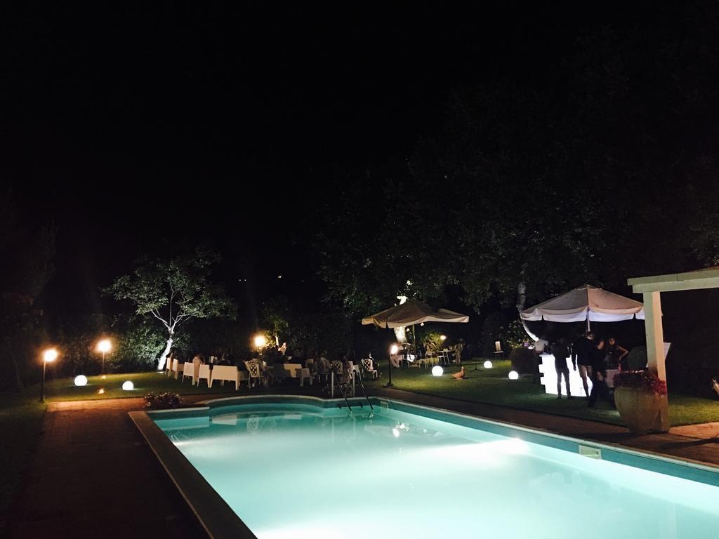 Bed And Breakfast Il Glicine Piedimonte Etneo Buitenkant foto