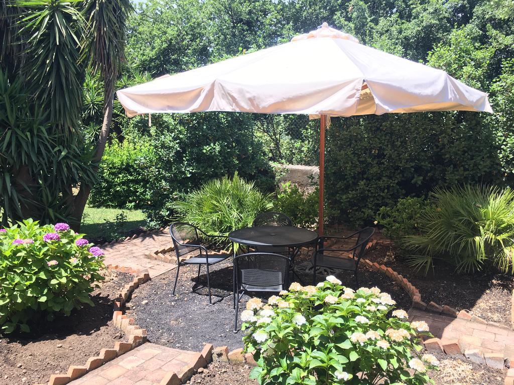 Bed And Breakfast Il Glicine Piedimonte Etneo Buitenkant foto